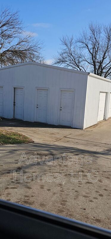 garage 1