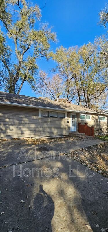 Fully fenced yard and good driveway parking as well. property image