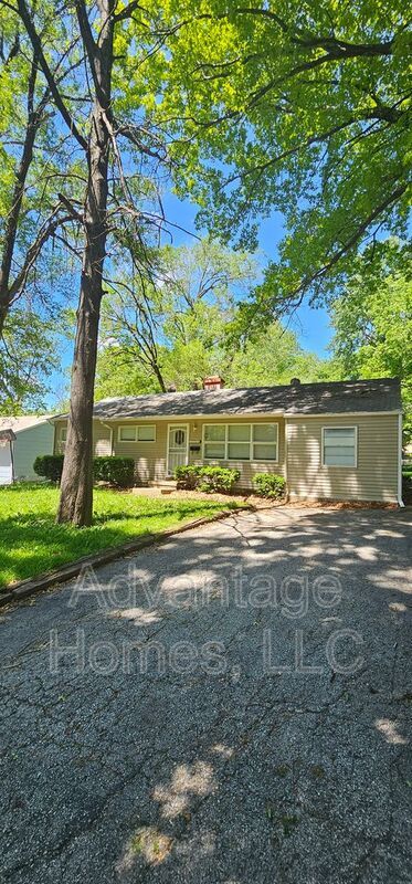 Spacious 6-Bedroom Home in Ruskin – Updated & Voucher-Friendly! property image